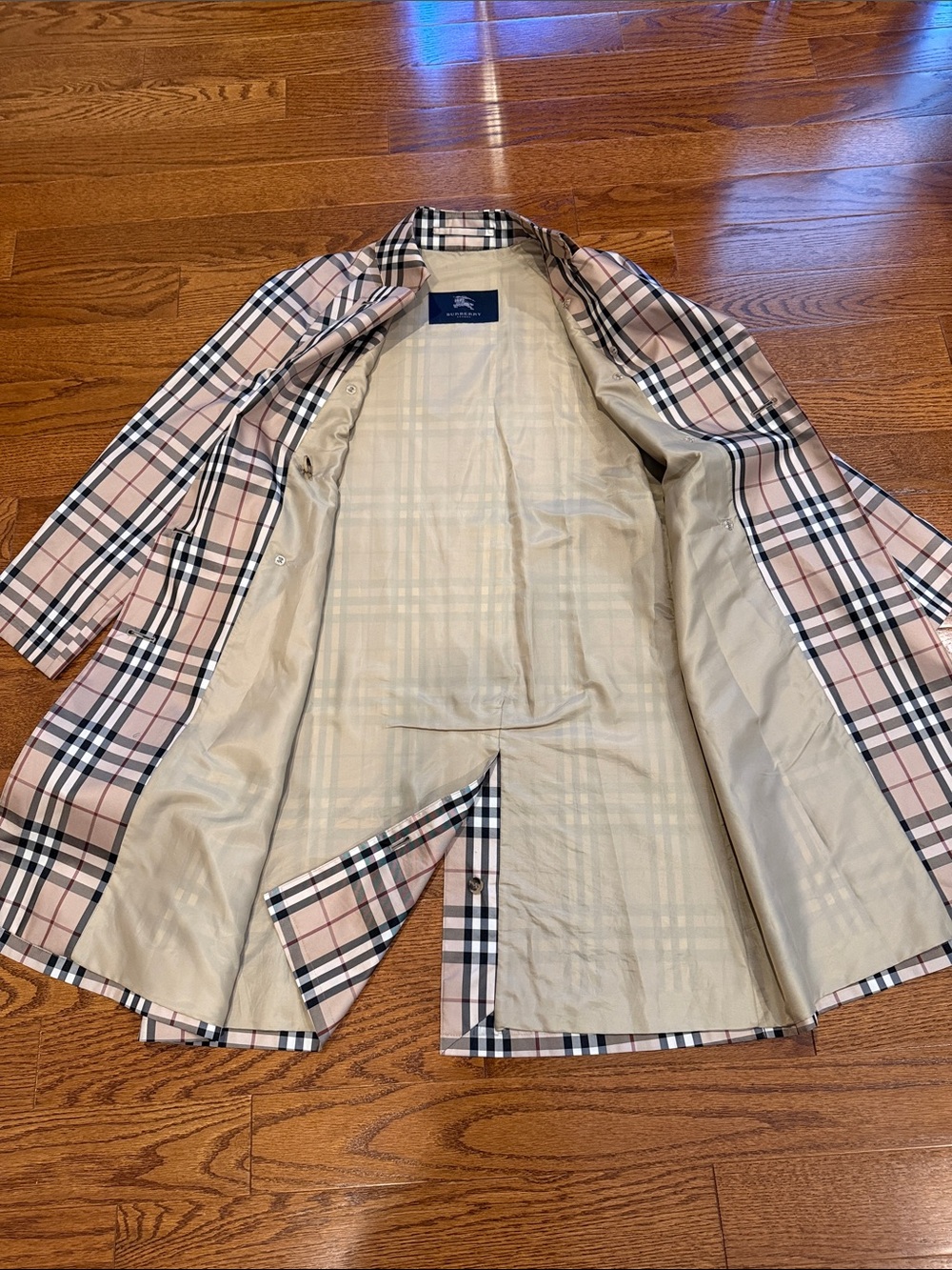 Burberry Beige Plaid Double-Breasted Trench Coat - Picture 11 of 15